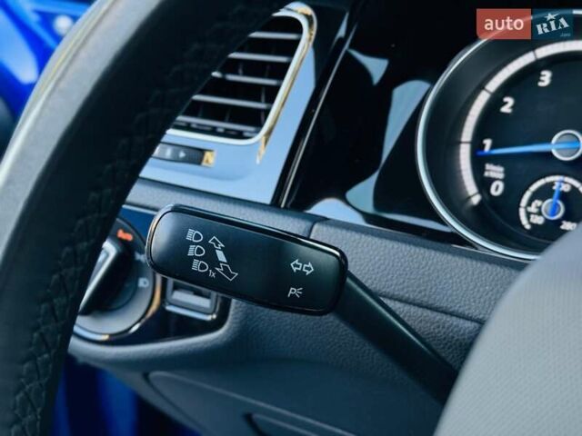 Синій Фольксваген Гольф Р, об'ємом двигуна 2 л та пробігом 67 тис. км за 25500 $, фото 142 на Automoto.ua