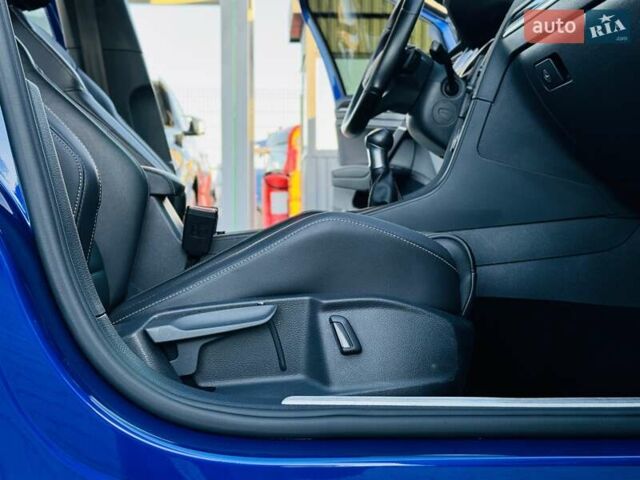 Синій Фольксваген Гольф Р, об'ємом двигуна 2 л та пробігом 67 тис. км за 25500 $, фото 117 на Automoto.ua