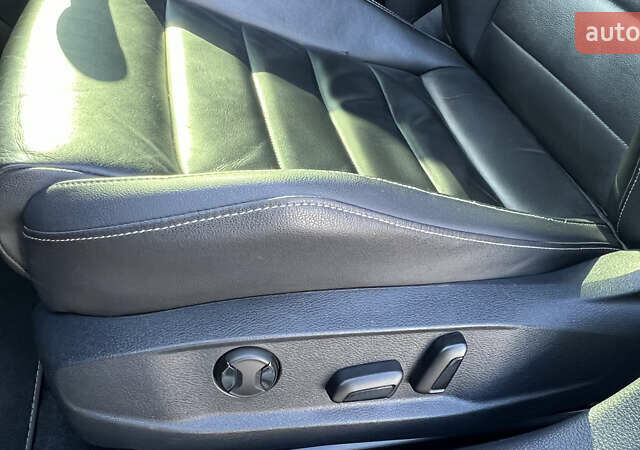 Синий Фольксваген Гольф Р, объемом двигателя 2 л и пробегом 81 тыс. км за 16888 $, фото 45 на Automoto.ua