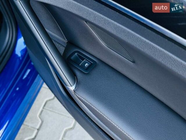 Синій Фольксваген Гольф Р, об'ємом двигуна 2 л та пробігом 67 тис. км за 25500 $, фото 106 на Automoto.ua
