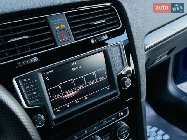 Синій Фольксваген Гольф Р, об'ємом двигуна 2 л та пробігом 67 тис. км за 25500 $, фото 128 на Automoto.ua