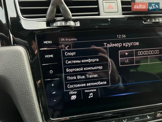 Синий Фольксваген Гольф Р, объемом двигателя 1.98 л и пробегом 43 тыс. км за 31000 $, фото 37 на Automoto.ua