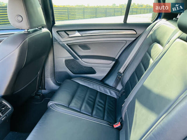 Синий Фольксваген Гольф Р, объемом двигателя 2 л и пробегом 81 тыс. км за 16888 $, фото 36 на Automoto.ua