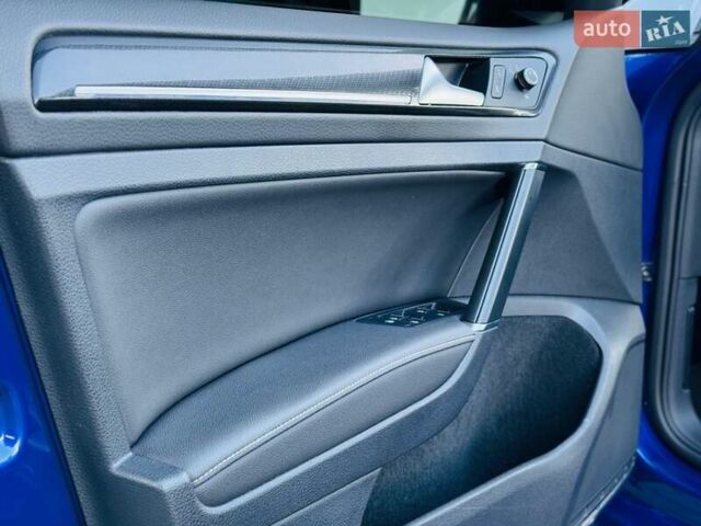 Синій Фольксваген Гольф Р, об'ємом двигуна 2 л та пробігом 67 тис. км за 25500 $, фото 97 на Automoto.ua