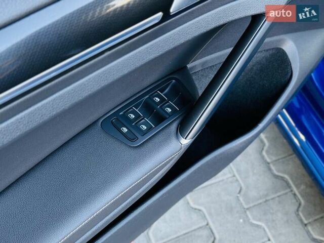 Синій Фольксваген Гольф Р, об'ємом двигуна 2 л та пробігом 67 тис. км за 25500 $, фото 96 на Automoto.ua