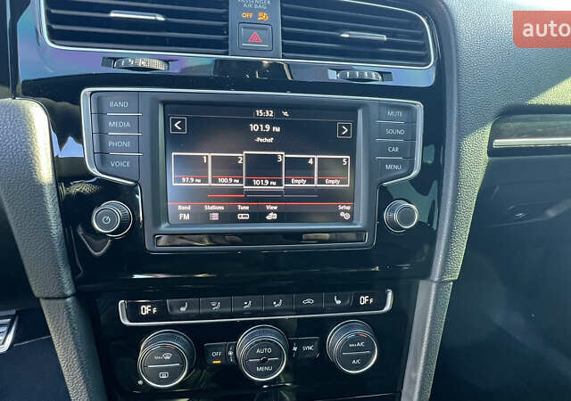 Синий Фольксваген Гольф Р, объемом двигателя 2 л и пробегом 81 тыс. км за 16888 $, фото 48 на Automoto.ua