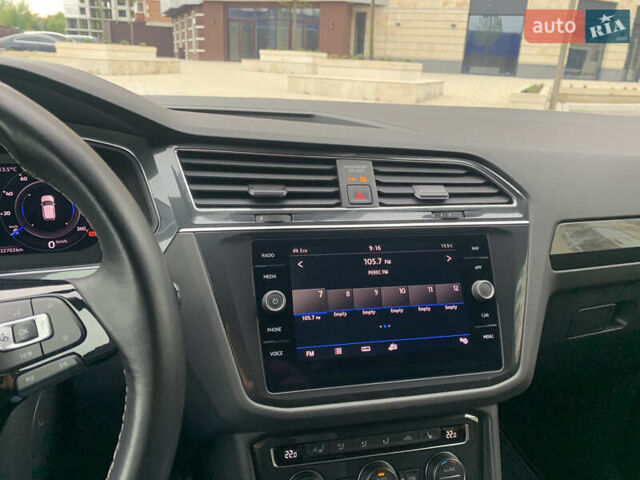 Синий Фольксваген Гольф Р, объемом двигателя 1.98 л и пробегом 24 тыс. км за 26500 $, фото 10 на Automoto.ua