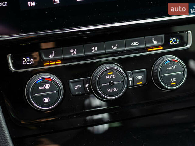 Синій Фольксваген Гольф Р, об'ємом двигуна 1.97 л та пробігом 36 тис. км за 29999 $, фото 27 на Automoto.ua