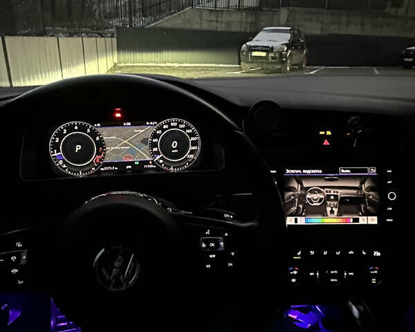 Синій Фольксваген Гольф Р, об'ємом двигуна 1.98 л та пробігом 71 тис. км за 27000 $, фото 27 на Automoto.ua