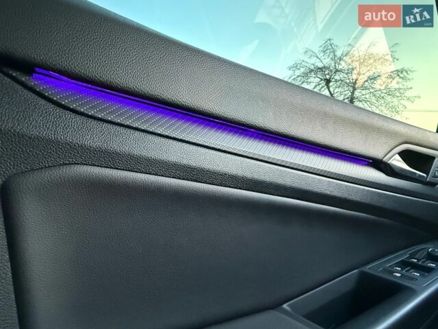 Синий Фольксваген Гольф Р, объемом двигателя 1.98 л и пробегом 37 тыс. км за 34999 $, фото 37 на Automoto.ua