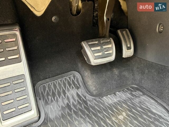 Синій Фольксваген Гольф Р, об'ємом двигуна 1.98 л та пробігом 24 тис. км за 40000 $, фото 44 на Automoto.ua