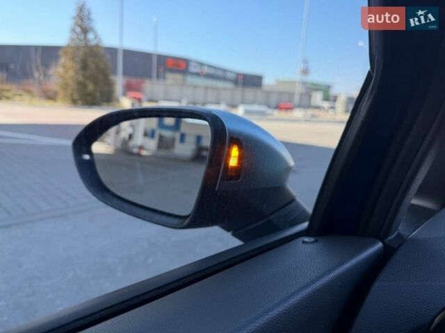 Синій Фольксваген Гольф Р, об'ємом двигуна 1.98 л та пробігом 20 тис. км за 37999 $, фото 24 на Automoto.ua