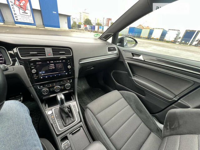 Синий Фольксваген Гольф Р, объемом двигателя 1.98 л и пробегом 285 тыс. км за 24500 $, фото 26 на Automoto.ua