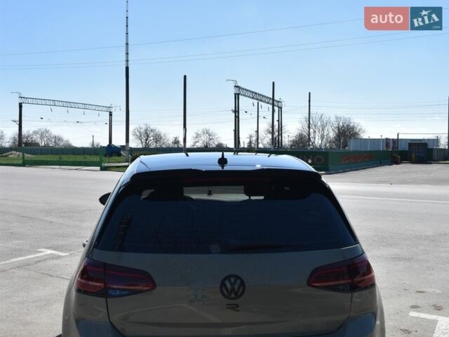 Зеленый Фольксваген Гольф Р, объемом двигателя 2 л и пробегом 155 тыс. км за 22500 $, фото 8 на Automoto.ua