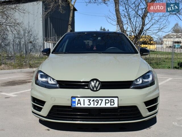 Зеленый Фольксваген Гольф Р, объемом двигателя 2 л и пробегом 155 тыс. км за 22500 $, фото 3 на Automoto.ua