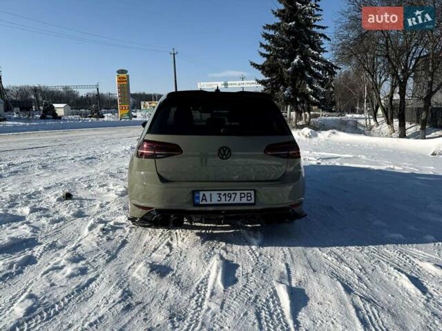 Зеленый Фольксваген Гольф Р, объемом двигателя 1.98 л и пробегом 145 тыс. км за 25500 $, фото 9 на Automoto.ua