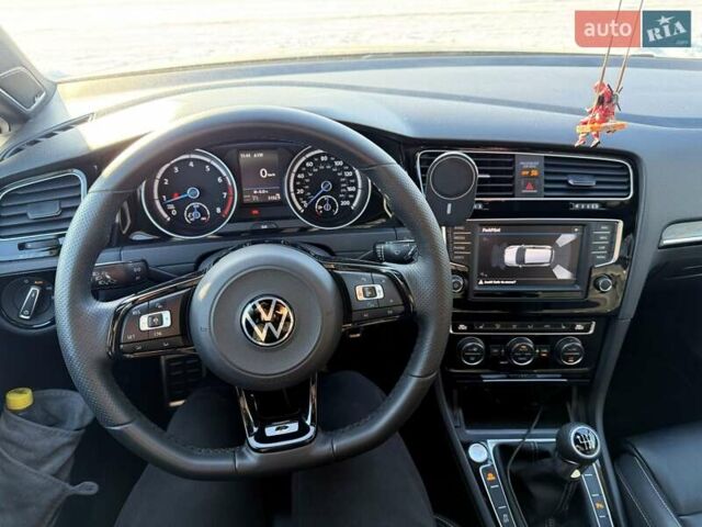 Зеленый Фольксваген Гольф Р, объемом двигателя 1.98 л и пробегом 145 тыс. км за 25500 $, фото 33 на Automoto.ua