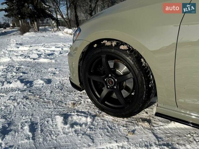 Зеленый Фольксваген Гольф Р, объемом двигателя 2 л и пробегом 155 тыс. км за 23300 $, фото 14 на Automoto.ua