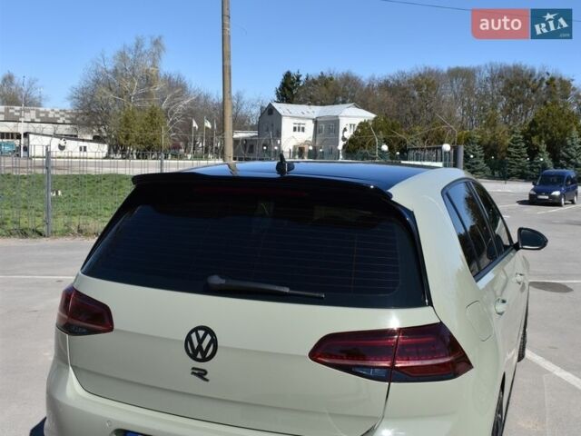Зеленый Фольксваген Гольф Р, объемом двигателя 2 л и пробегом 155 тыс. км за 22500 $, фото 18 на Automoto.ua