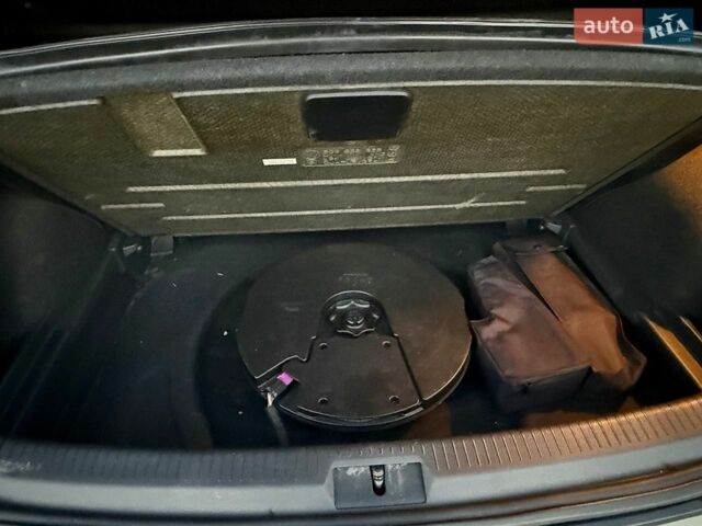 Зеленый Фольксваген Гольф Р, объемом двигателя 1.98 л и пробегом 165 тыс. км за 20800 $, фото 20 на Automoto.ua
