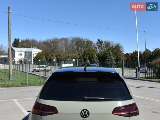 Зеленый Фольксваген Гольф Р, объемом двигателя 2 л и пробегом 155 тыс. км за 22500 $, фото 21 на Automoto.ua