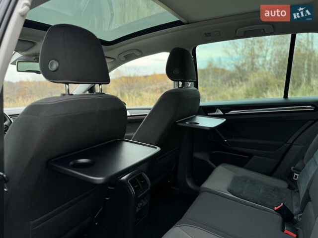 Черный Фольксваген Гольф Спортсван, объемом двигателя 2 л и пробегом 152 тыс. км за 13900 $, фото 84 на Automoto.ua