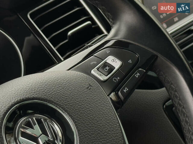 Черный Фольксваген Гольф Спортсван, объемом двигателя 2 л и пробегом 152 тыс. км за 13900 $, фото 47 на Automoto.ua
