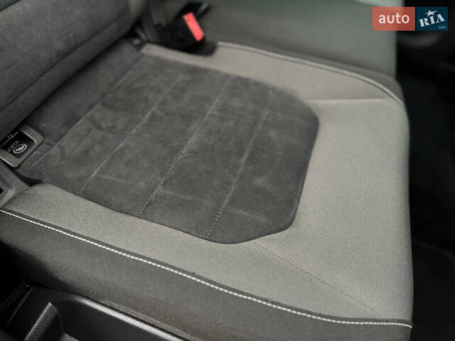 Черный Фольксваген Гольф Спортсван, объемом двигателя 2 л и пробегом 152 тыс. км за 13900 $, фото 91 на Automoto.ua