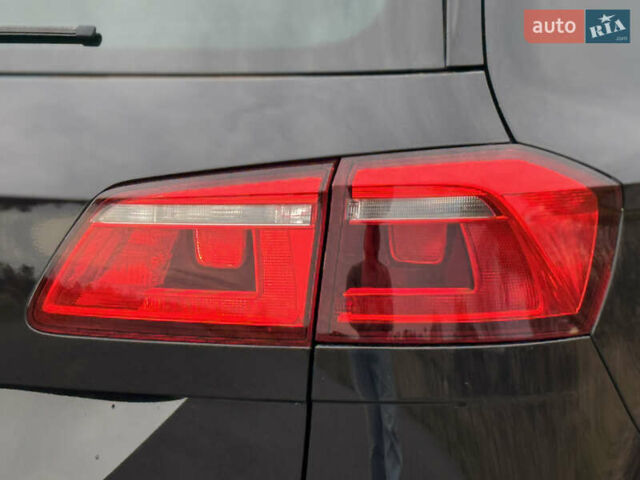 Черный Фольксваген Гольф Спортсван, объемом двигателя 2 л и пробегом 152 тыс. км за 13900 $, фото 23 на Automoto.ua