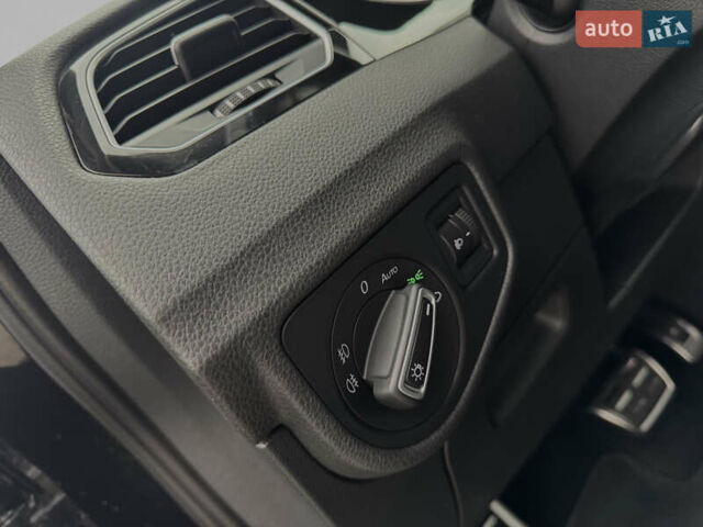 Черный Фольксваген Гольф Спортсван, объемом двигателя 2 л и пробегом 152 тыс. км за 13900 $, фото 49 на Automoto.ua