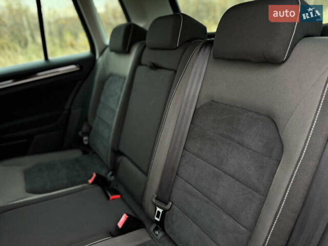 Черный Фольксваген Гольф Спортсван, объемом двигателя 2 л и пробегом 152 тыс. км за 13900 $, фото 85 на Automoto.ua