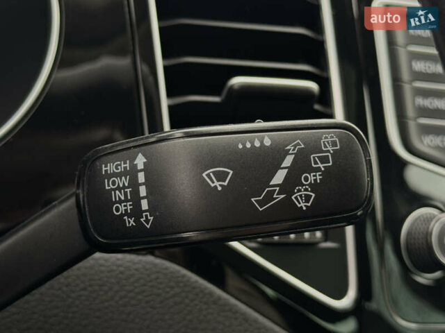 Черный Фольксваген Гольф Спортсван, объемом двигателя 2 л и пробегом 152 тыс. км за 13900 $, фото 55 на Automoto.ua