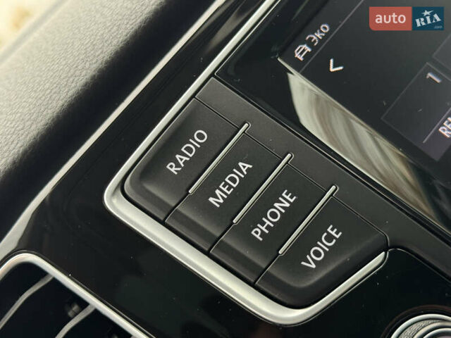 Черный Фольксваген Гольф Спортсван, объемом двигателя 2 л и пробегом 152 тыс. км за 13900 $, фото 59 на Automoto.ua