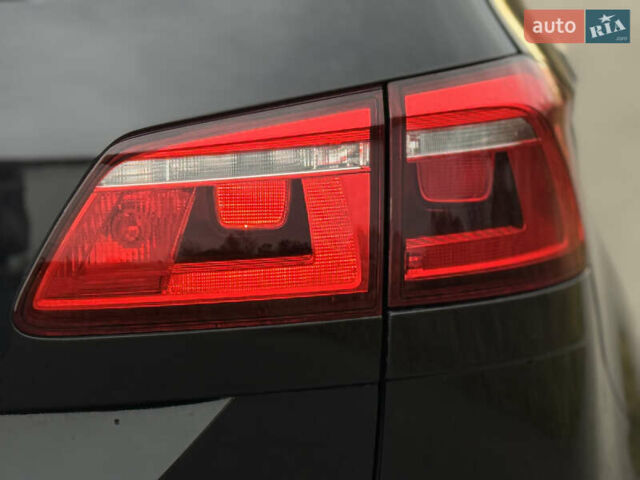 Черный Фольксваген Гольф Спортсван, объемом двигателя 2 л и пробегом 152 тыс. км за 13900 $, фото 22 на Automoto.ua