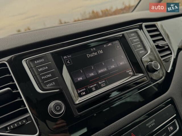 Черный Фольксваген Гольф Спортсван, объемом двигателя 2 л и пробегом 152 тыс. км за 13900 $, фото 58 на Automoto.ua