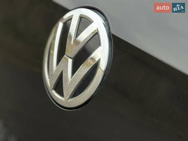 Черный Фольксваген Гольф Спортсван, объемом двигателя 2 л и пробегом 152 тыс. км за 13900 $, фото 24 на Automoto.ua