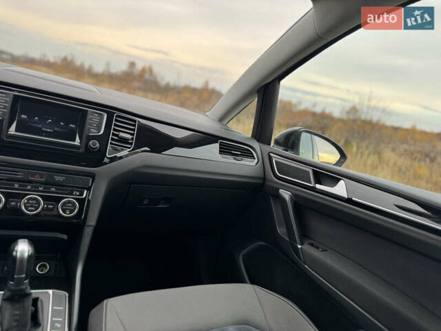 Черный Фольксваген Гольф Спортсван, объемом двигателя 2 л и пробегом 152 тыс. км за 13900 $, фото 81 на Automoto.ua