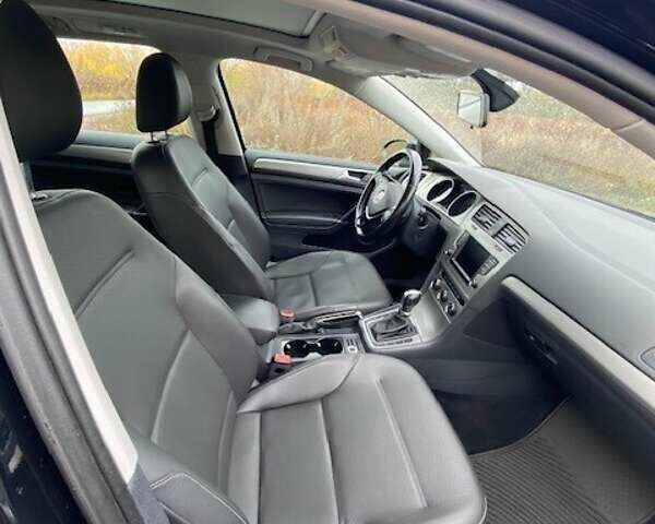 Черный Фольксваген Гольф Спортсван, объемом двигателя 1.78 л и пробегом 189 тыс. км за 12500 $, фото 15 на Automoto.ua