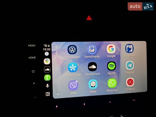 Черный Фольксваген Гольф Спортсван, объемом двигателя 1.6 л и пробегом 312 тыс. км за 12900 $, фото 77 на Automoto.ua