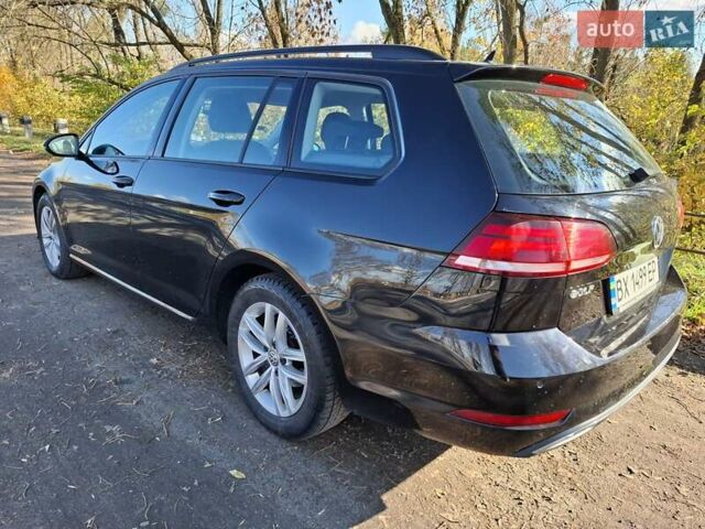 Черный Фольксваген Гольф Спортсван, объемом двигателя 1.6 л и пробегом 312 тыс. км за 12900 $, фото 52 на Automoto.ua