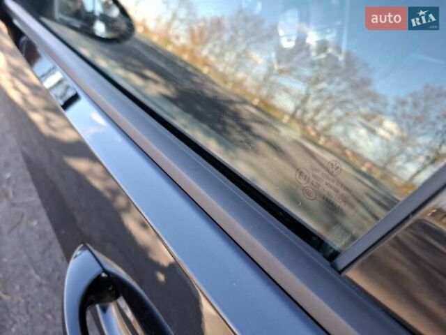 Черный Фольксваген Гольф Спортсван, объемом двигателя 1.6 л и пробегом 312 тыс. км за 12900 $, фото 31 на Automoto.ua