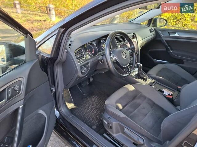 Черный Фольксваген Гольф Спортсван, объемом двигателя 1.6 л и пробегом 312 тыс. км за 12900 $, фото 41 на Automoto.ua