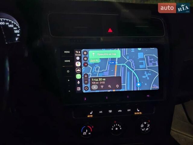 Черный Фольксваген Гольф Спортсван, объемом двигателя 1.6 л и пробегом 312 тыс. км за 12900 $, фото 74 на Automoto.ua