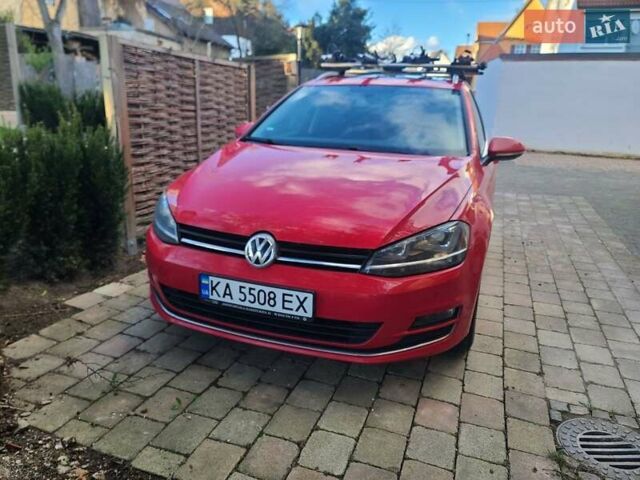 Красный Фольксваген Гольф Спортсван, объемом двигателя 2 л и пробегом 140 тыс. км за 15000 $, фото 3 на Automoto.ua