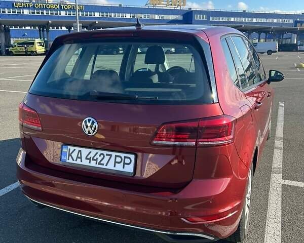 Червоний Фольксваген Гольф Спортсван, об'ємом двигуна 1.6 л та пробігом 80 тис. км за 22300 $, фото 2 на Automoto.ua