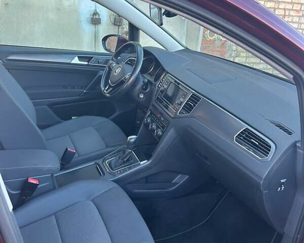 Червоний Фольксваген Гольф Спортсван, об'ємом двигуна 1.6 л та пробігом 80 тис. км за 22300 $, фото 24 на Automoto.ua