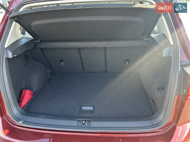 Червоний Фольксваген Гольф Спортсван, об'ємом двигуна 1.6 л та пробігом 80 тис. км за 22300 $, фото 13 на Automoto.ua