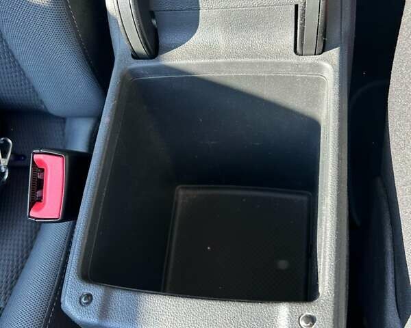 Червоний Фольксваген Гольф Спортсван, об'ємом двигуна 1.6 л та пробігом 80 тис. км за 22300 $, фото 10 на Automoto.ua