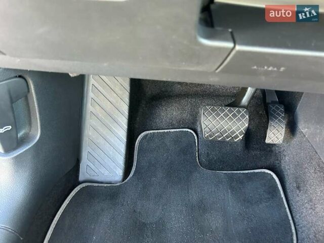 Червоний Фольксваген Гольф Спортсван, об'ємом двигуна 1.6 л та пробігом 80 тис. км за 22300 $, фото 17 на Automoto.ua