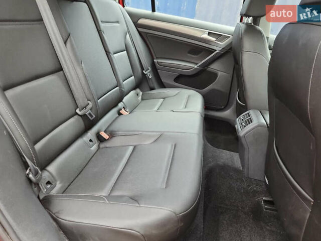 Красный Фольксваген Гольф Спортсван, объемом двигателя 1.8 л и пробегом 190 тыс. км за 9999 $, фото 8 на Automoto.ua